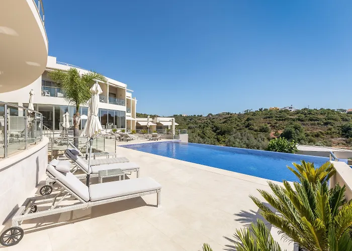 Caneiros Luxury House & Suites