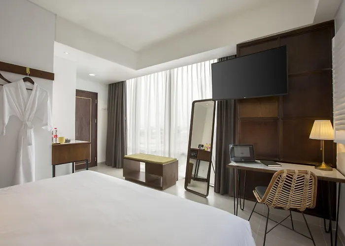Kampi Hotel Tunjungan - Surabaya