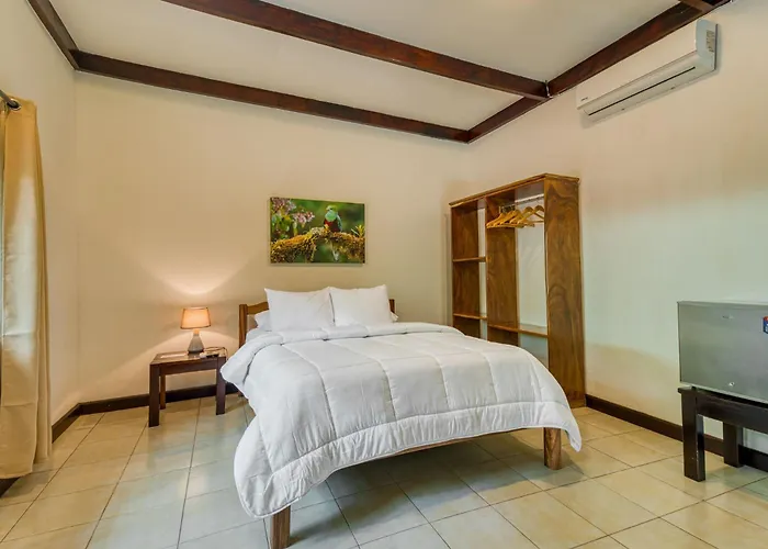 Hacienda La Pacifica Eco-Lodge