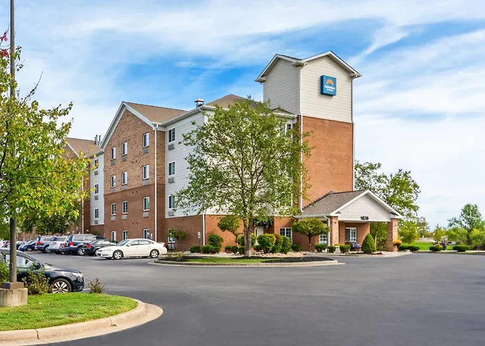 Suburban Studios Clarksville-Louisville North