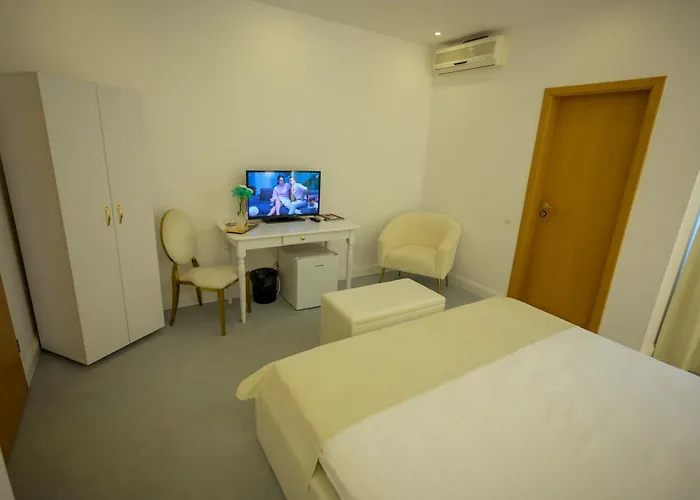 Hotel Queen Vera