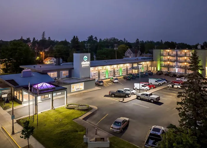 Clarion Pointe Rhinelander Downtown