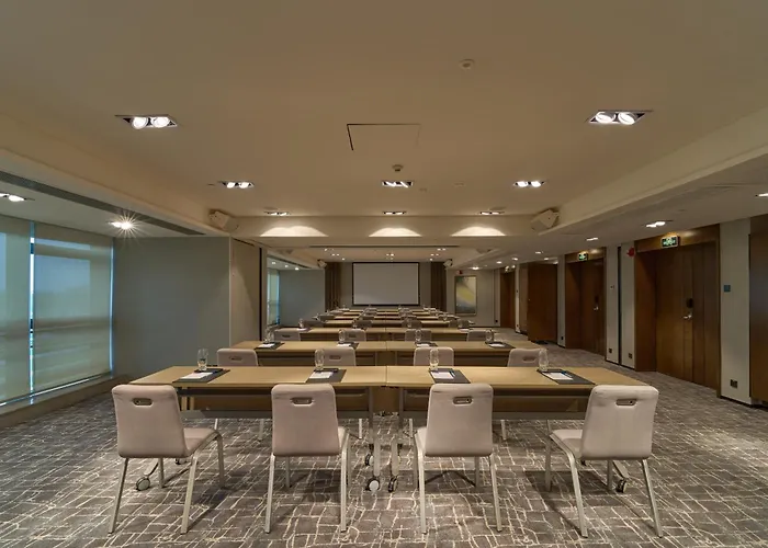 Hyatt House Shenzhen Airport