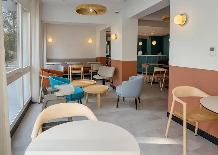 Logis Hotel De Port D'Alon - St Cyr Sur Mer