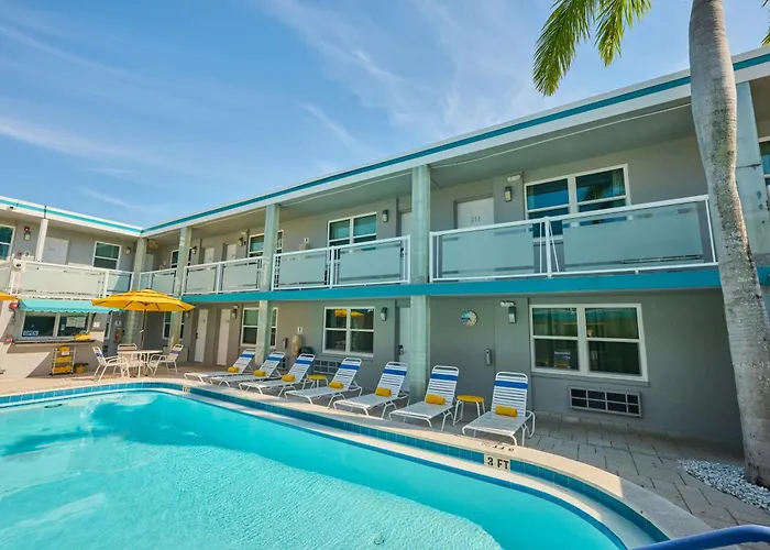 Camelot Beach Suites Clearwater Beach
