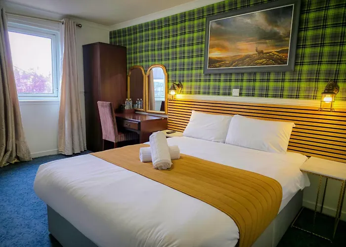 Lovat Hotel