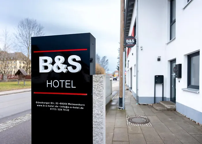B&S Hotel