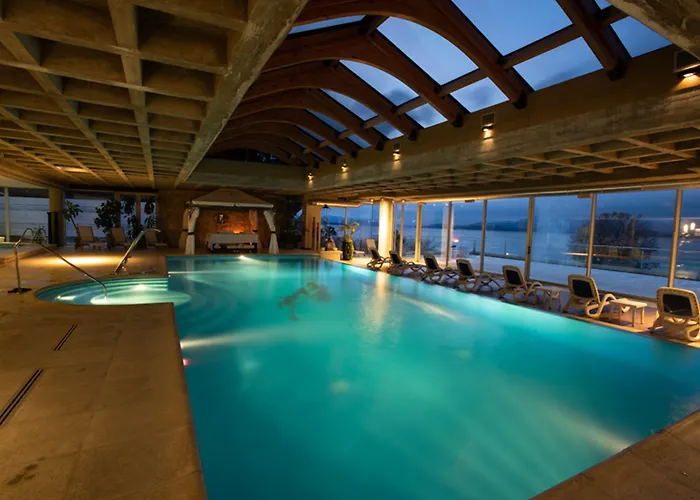 Cacique Inacayal Lake Hotel & Spa