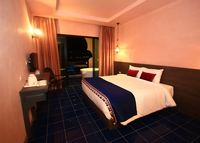 Chiangkhong Teak Garden Riverfront Hotel