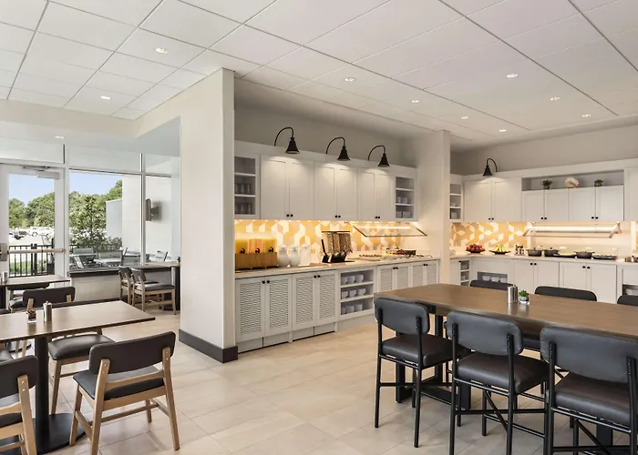 Hyatt Place Virginia Beach Town Center