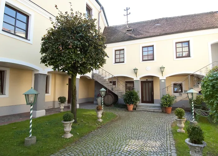 Hotel Biedermeier Hof
