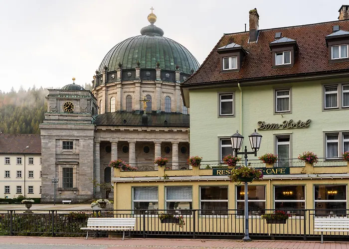 Dom-Hotel