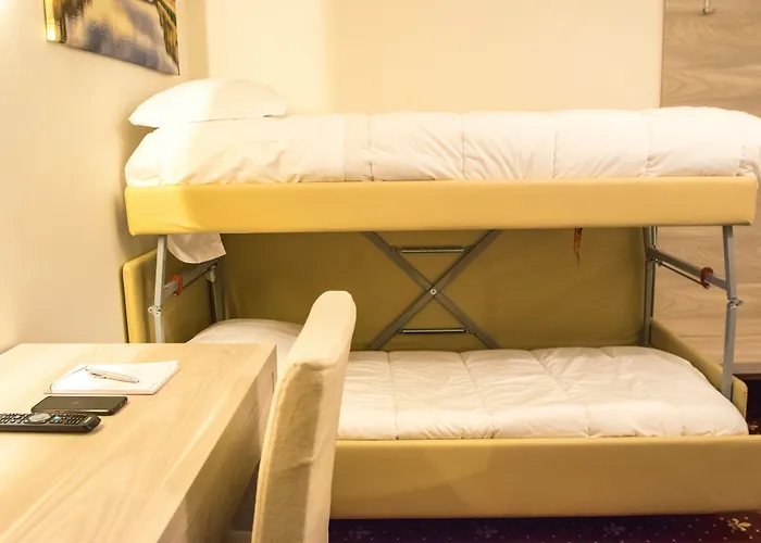 Hotel Perlage Florence -With Private Parking & Fast Wifi