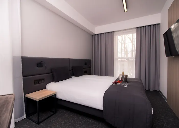 Bulvar Hotel