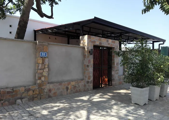 Urban Lodge