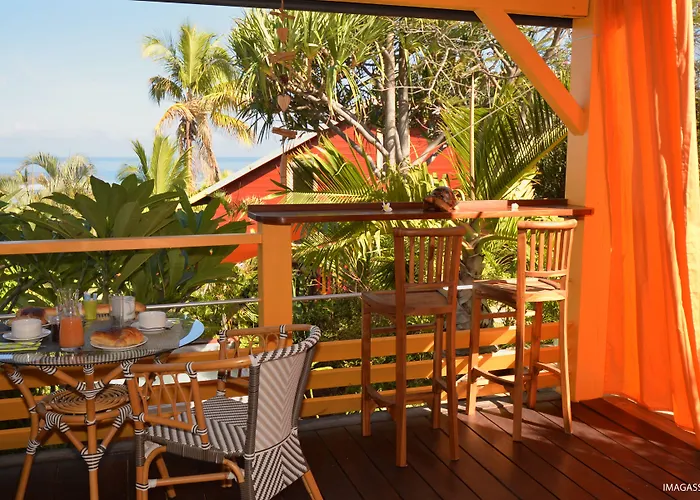 Poz Lagon - chambre d'hôtes - Bungalow pour 2 personnes - Jacuzzi privatif - petit déjeuner - Vue sur le lagon