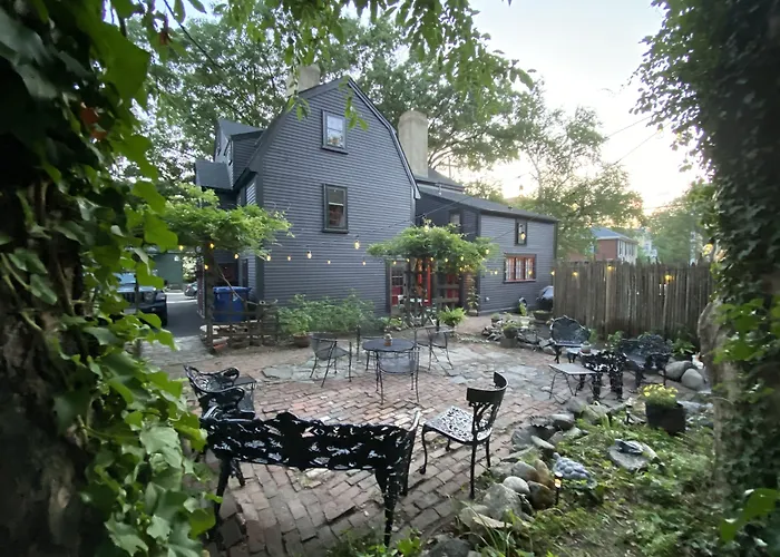 Daniels House Inn Salem