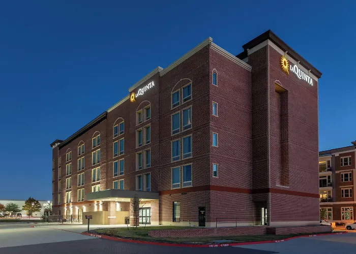 La Quinta Inn & Suites By Wyndham Dallas - Frisco Stadium
