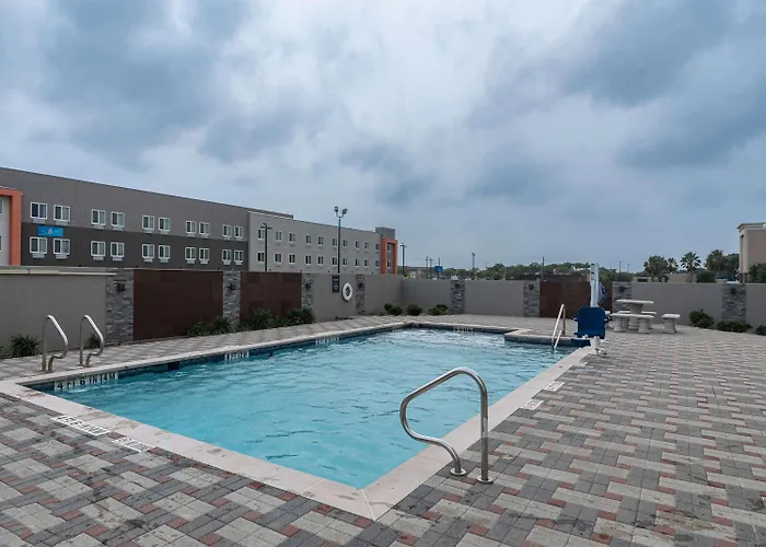 La Quinta Inn & Suites By Wyndham Corpus Christi Southeast