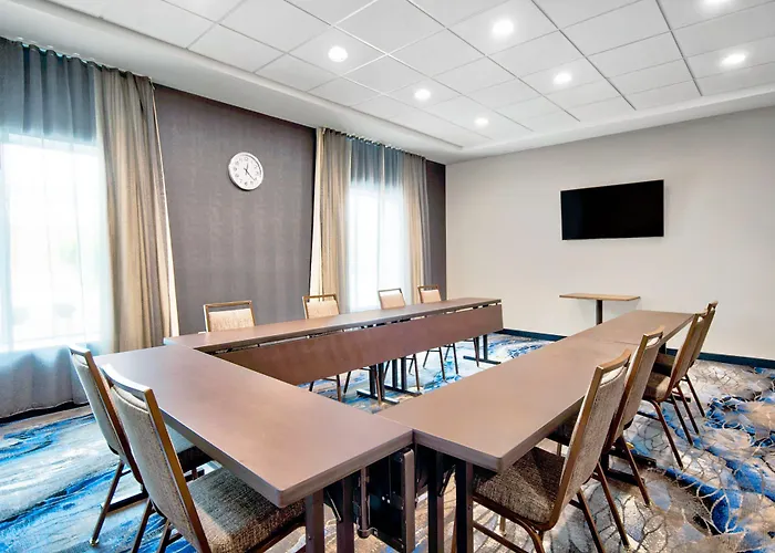 Fairfield By Marriott Inn & Suites Cincinnati North West Chester