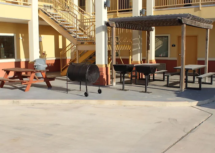 Horizon Inn & Suites