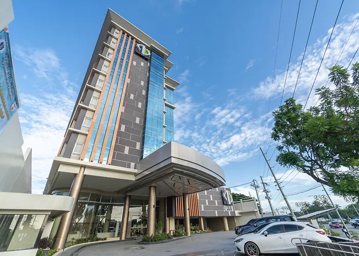Zuri Hotel