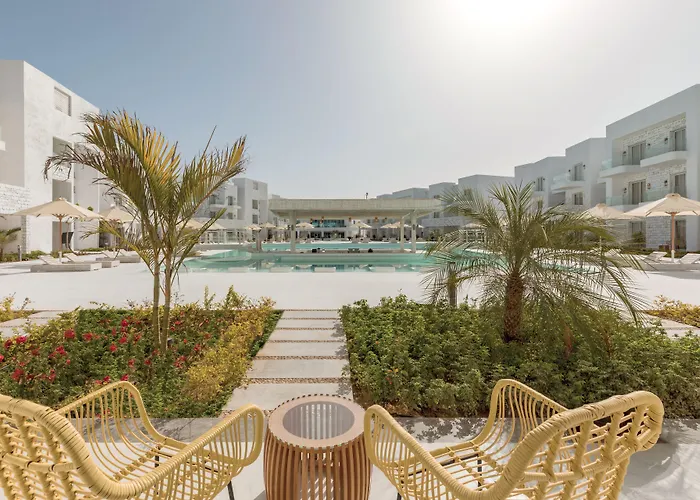 Tanoak Resort