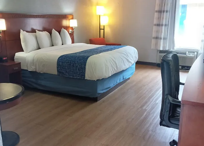 Travelodge By Wyndham Petersburg