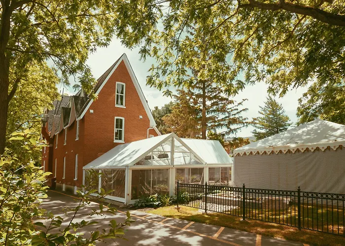 Merrill House