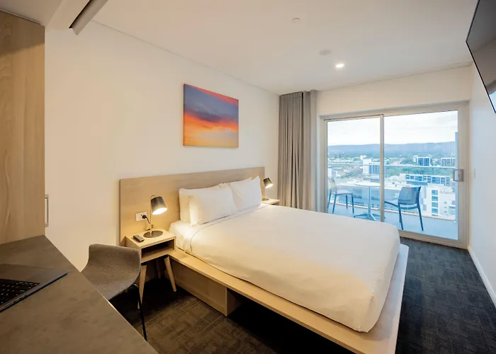 Toms Court Hotel