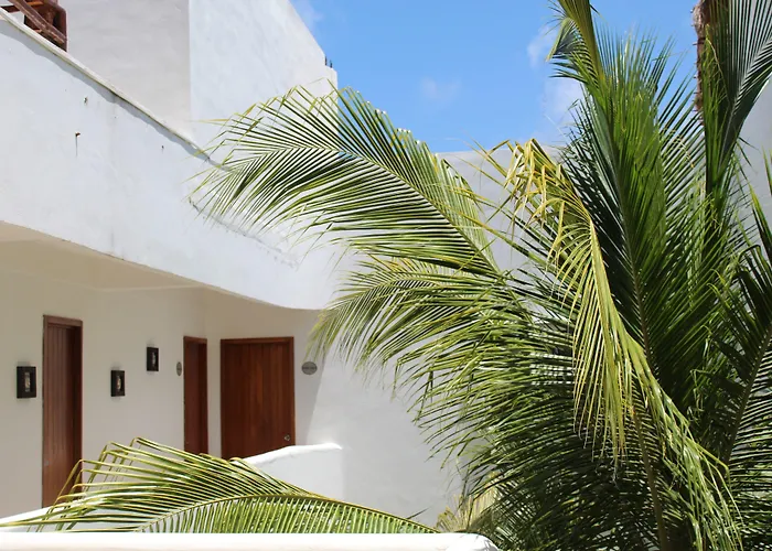 El Fuerte Beach Resort