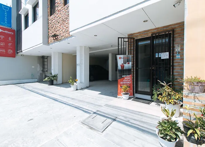 Reddoorz @ Dbuilders Rooms Ph2 Taguig