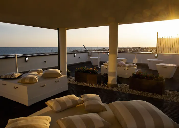 Smy Aran Blu Roma Mare (Adults Only)