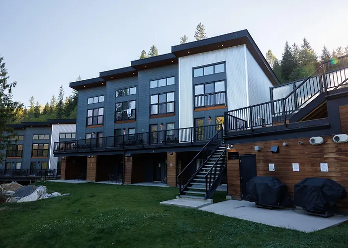 Basecamp Resorts Revelstoke