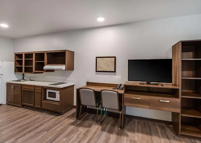 Woodspring Suites Bakersfield Airport