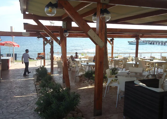 Evalena Beach Hotel