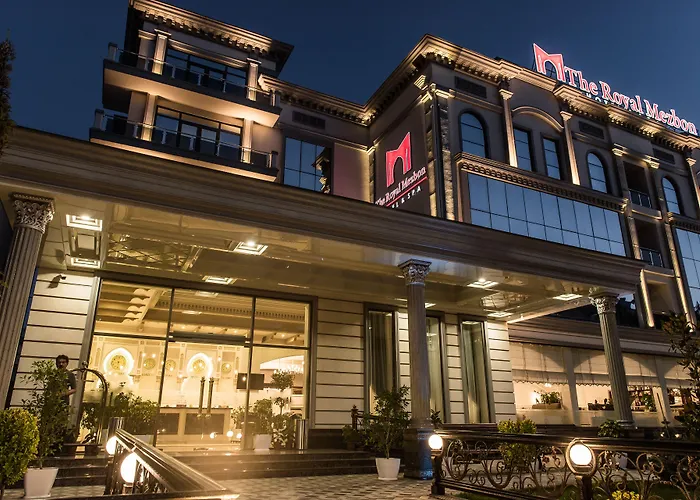 The Royal Mezbon Hotel & Spa