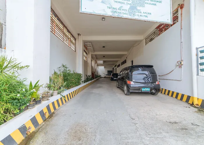 Reddoorz Plus At Hotel Metro Kalibo