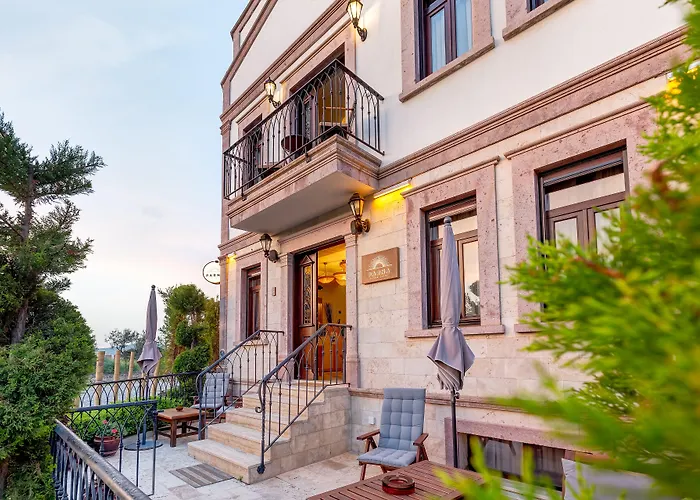 Parna Hotel