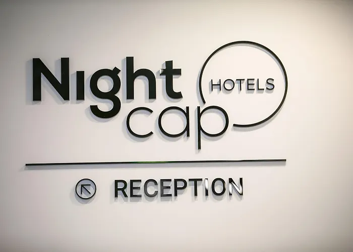 Nightcap At Exeter Hotel