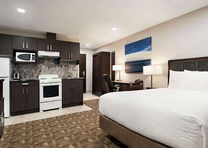 Days Inn By Wyndham Wainwright