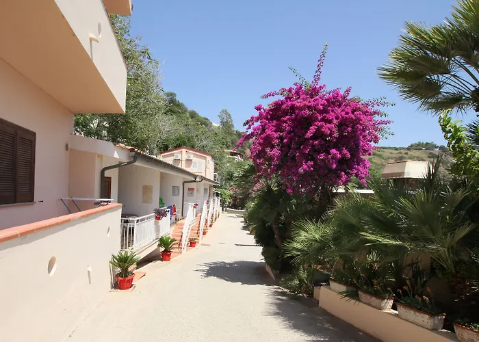 Quattro Scogli Villaggio Hotel