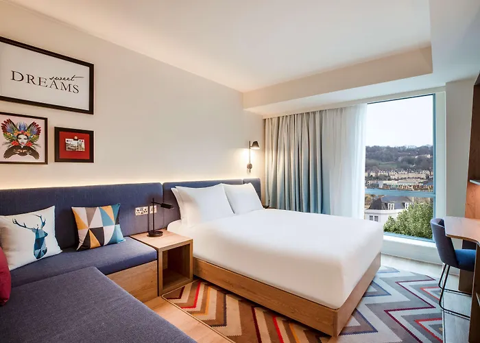 Hampton By Hilton Bath City
