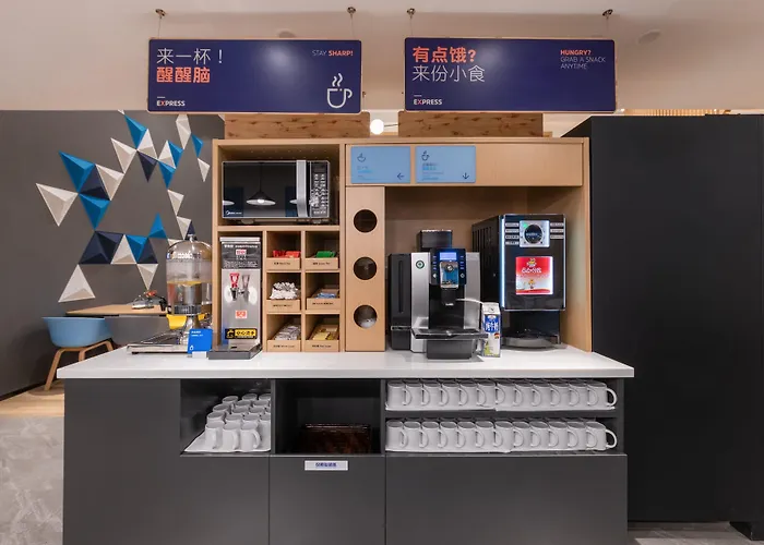 Holiday Inn Express Ningbo City Center By Ihg