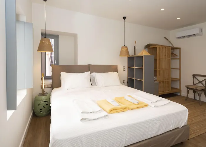 Pylosea Luxury Lodge