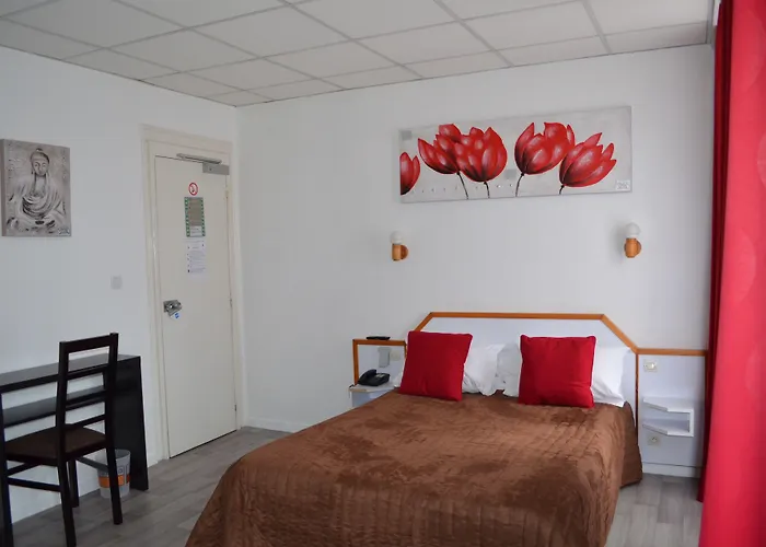 Hotel De La Croix De Malte