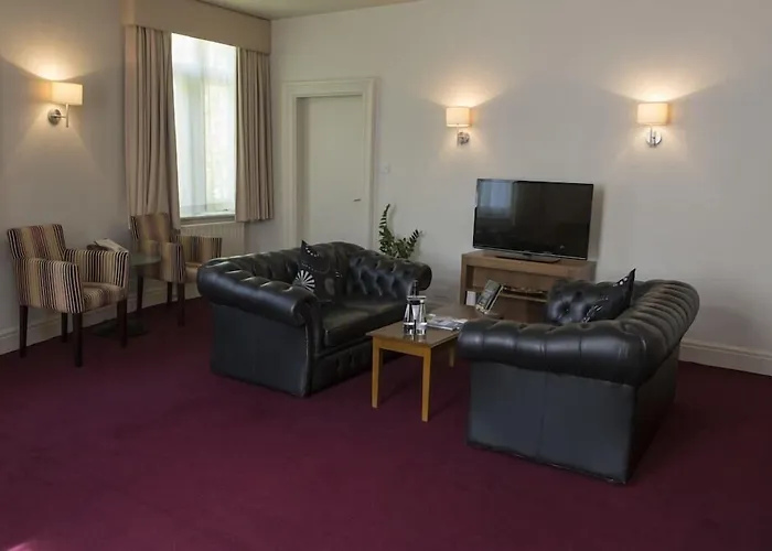 The Crown Hotel