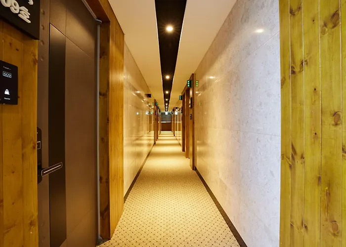 Noble Stay Hotel