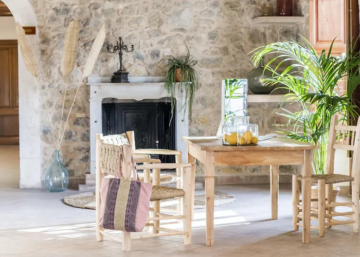 Curolla Petit Hotel