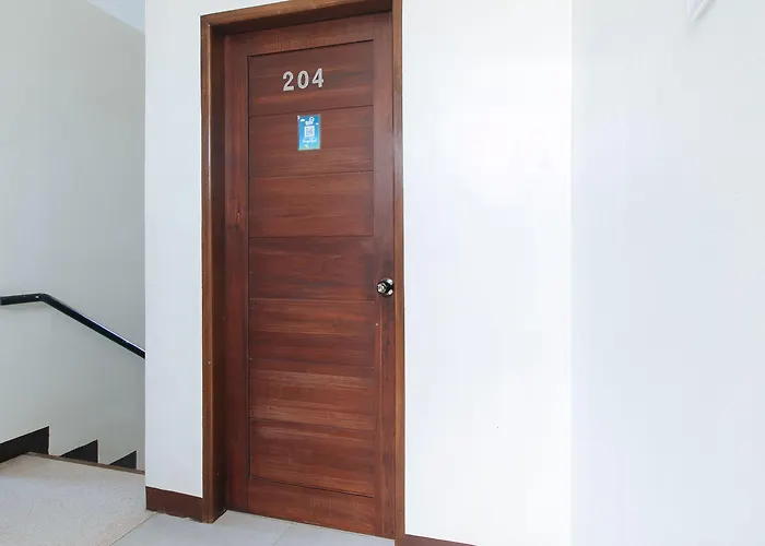 Reddoorz @ Golite Washington